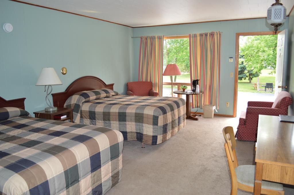 Summer Breeze Resort 위스콘신 델즈 객실 사진